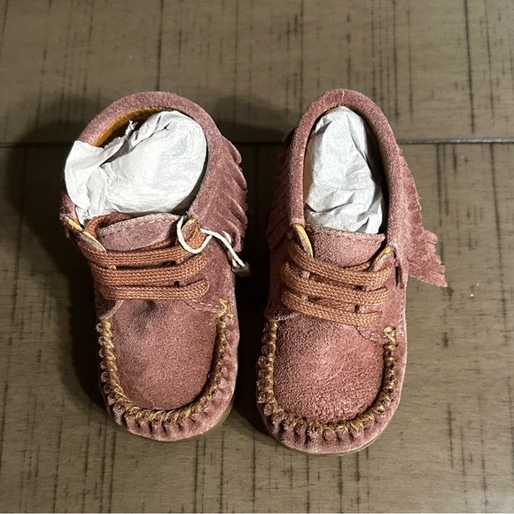 New in Box Oca-Loca pink moccasin bootie. Size 4-5c toddler. - Picture 3 of 5